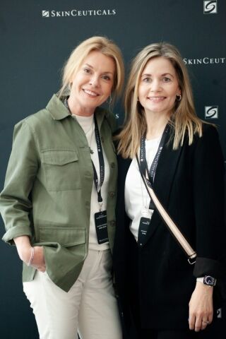 Event for Skinceuticals to foto af to kvinder